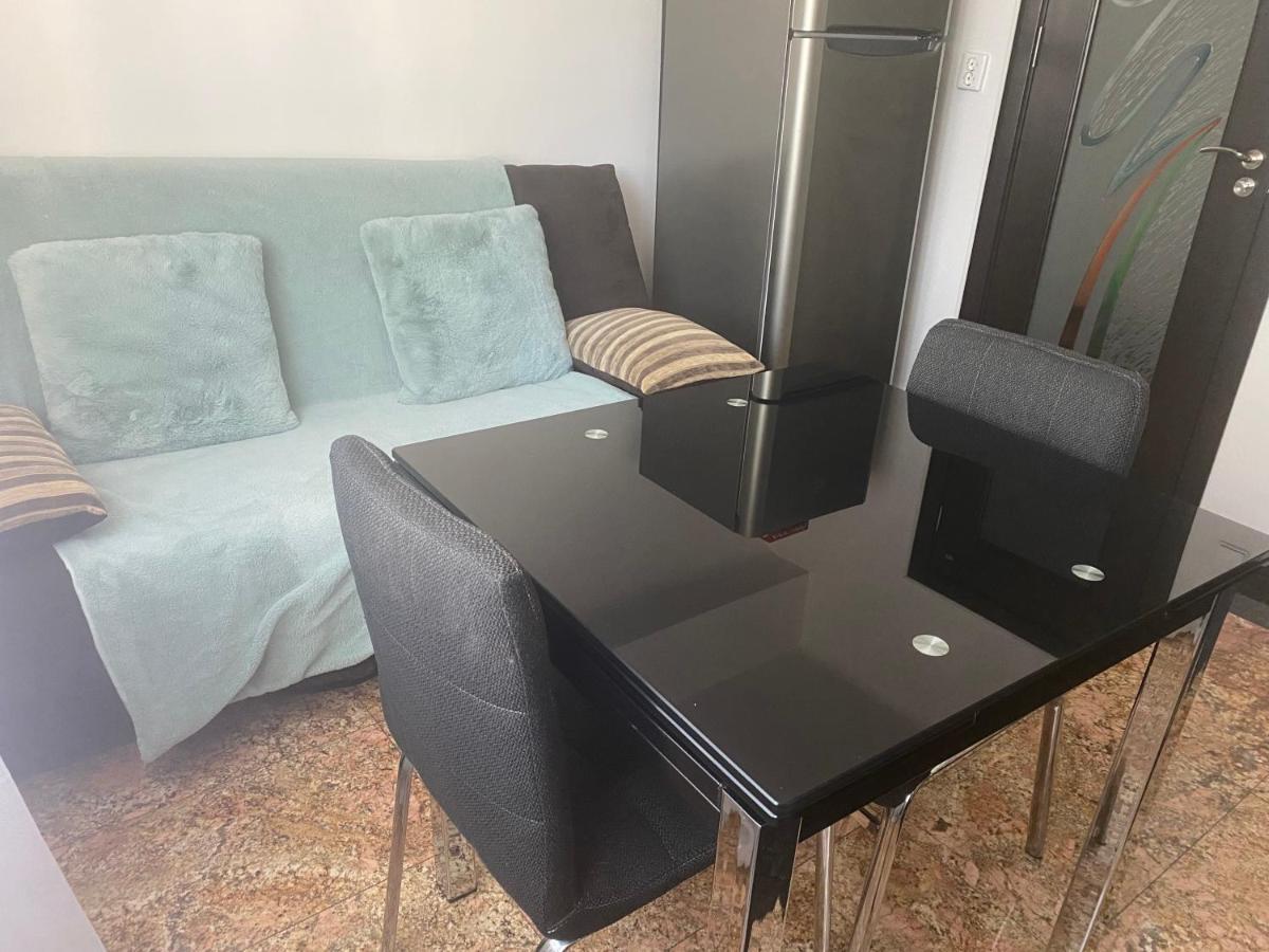 קריובה Black&White Studio Ultracentral מראה חיצוני תמונה